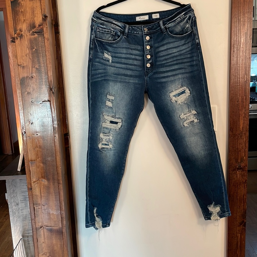 Women’s KanCan High Rise Ankle Skinny jeans. New without tags.